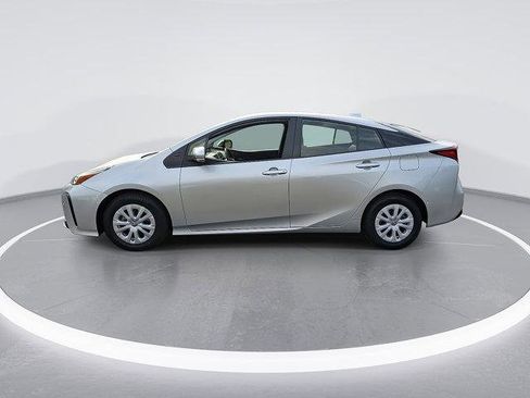 Certified 2022 Toyota Prius LE FWD image 7