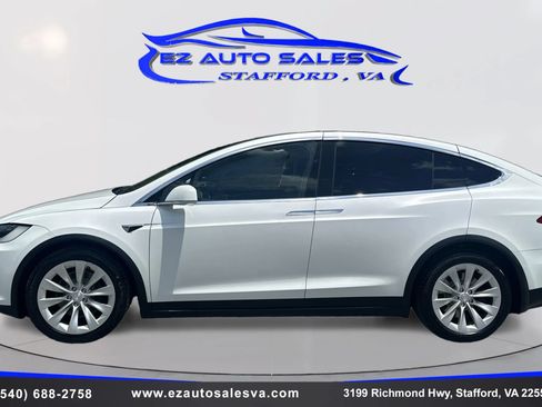 Used 2018 Tesla Model X 75D AWD/4WD image 8