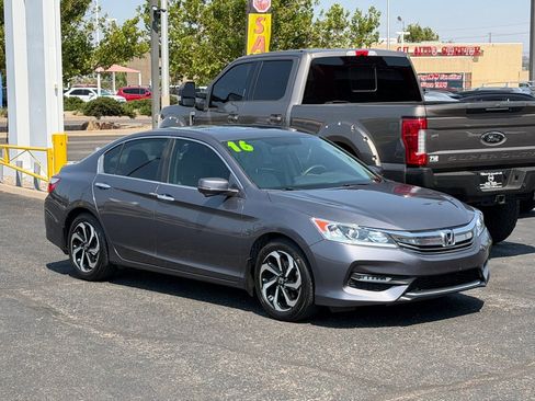 Used 2016 Honda Accord EX image 4