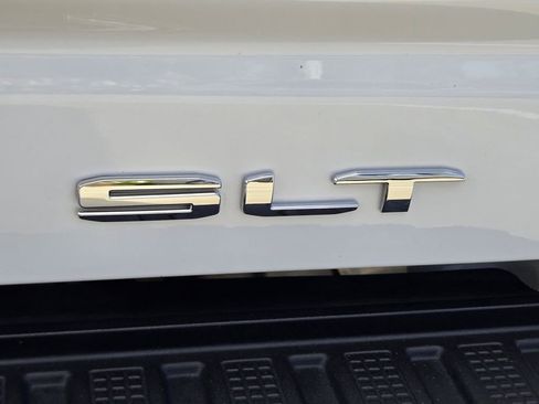 Used 2022 GMC Sierra 3500 SLT w/ Gooseneck/5TH Wheel Package image 15