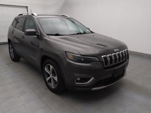 Used 2019 Jeep Cherokee Limited FWD image 13