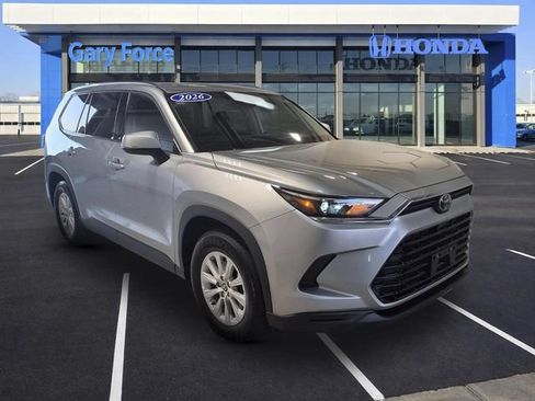 Used 2026 Toyota Grand Highlander AWD image 1