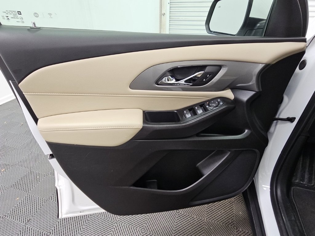 Used 2024 Chevrolet Traverse LS w/ Safety Package FWD image 28