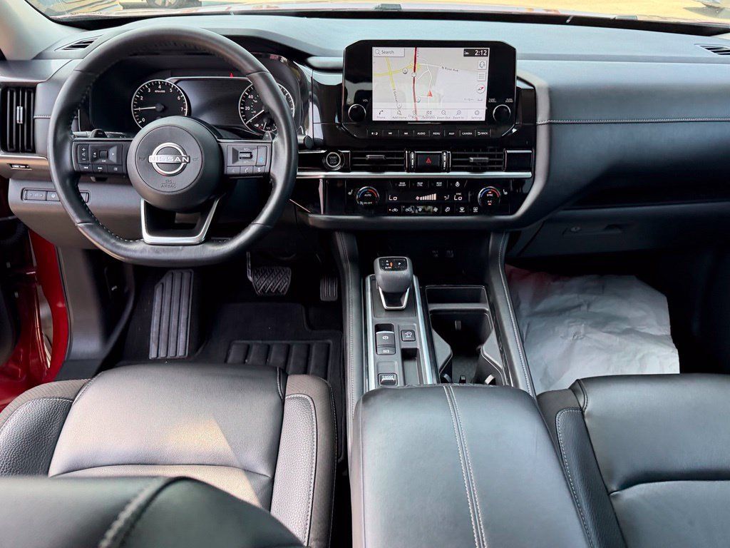 Certified 2023 Nissan Pathfinder SL FWD image 22