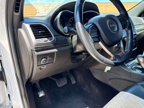 Used 2019 Jeep Grand Cherokee Limited X AWD/4WD image 13
