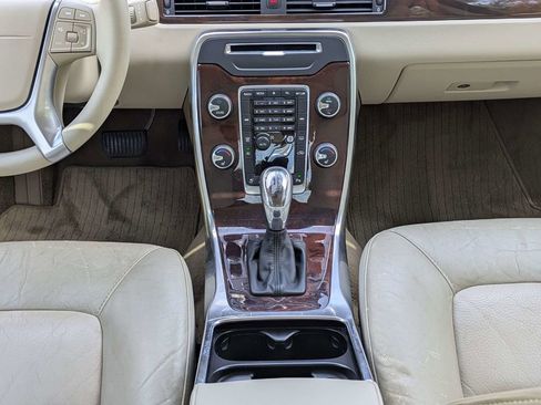 Used 2013 Volvo S80 3.2 FWD image 17