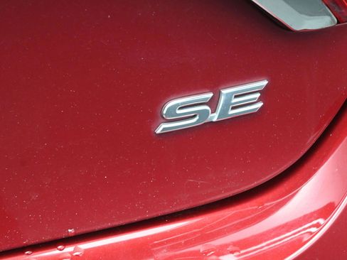 Used 2017 Toyota Camry SE w/ Moonroof Package FWD image 38