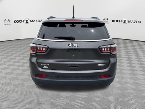 Used 2018 Jeep Compass Latitude AWD/4WD image 6