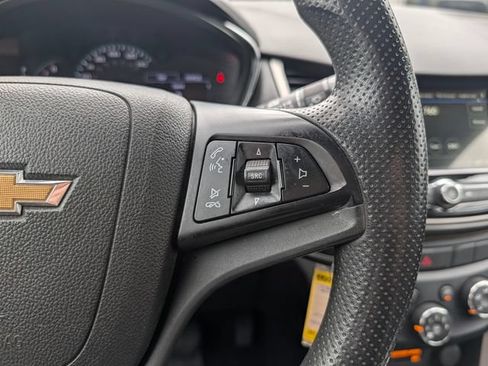 Used 2019 Chevrolet Trax LT FWD image 20