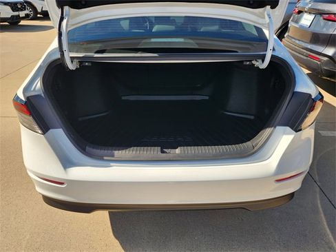 Certified 2025 Honda Accord SE image 19