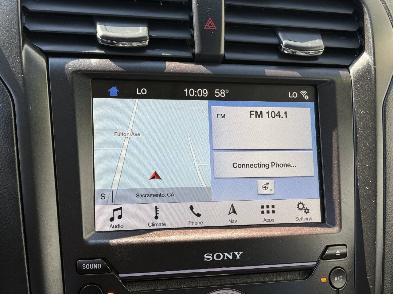 Used 2019 Ford Fusion Titanium FWD image 14