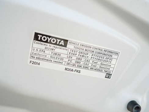 Certified 2023 Toyota Corolla LE image 32