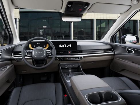 New 2026 Kia Carnival FWD image 14