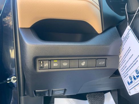 New 2025 Toyota RAV4 XLE w/ Convenience Package AWD/4WD image 14