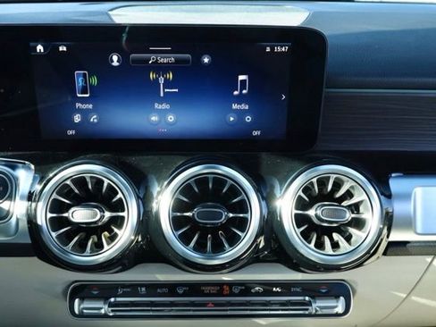 New 2026 Mercedes-Benz GLB 250 image 22