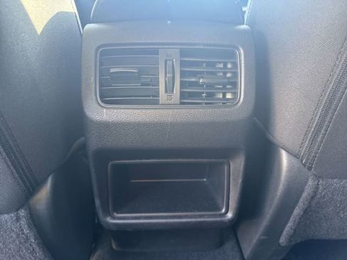 Used 2023 Nissan Rogue S AWD/4WD image 21
