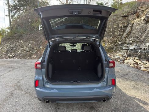 Certified 2023 Ford Escape ST-Line w/ Tech Pack #1 image 9