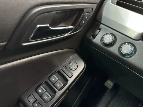 Used 2019 GMC Yukon XL SLE AWD/4WD image 20