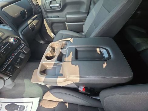 Used 2023 Chevrolet Silverado 1500 Custom Trail Boss AWD/4WD image 21