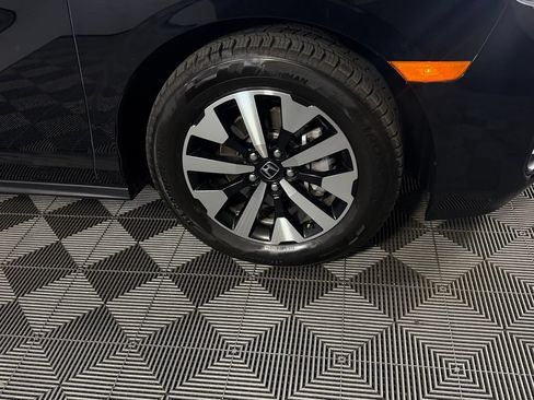 Used 2025 Honda Odyssey EX-L image 12