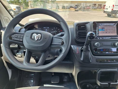 New 2025 RAM ProMaster 2500 image 17