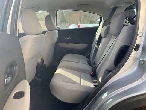 Used 2022 Honda HR-V LX image 16