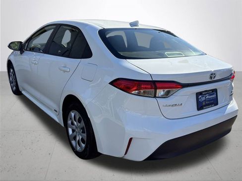 Used 2023 Toyota Corolla LE image 10
