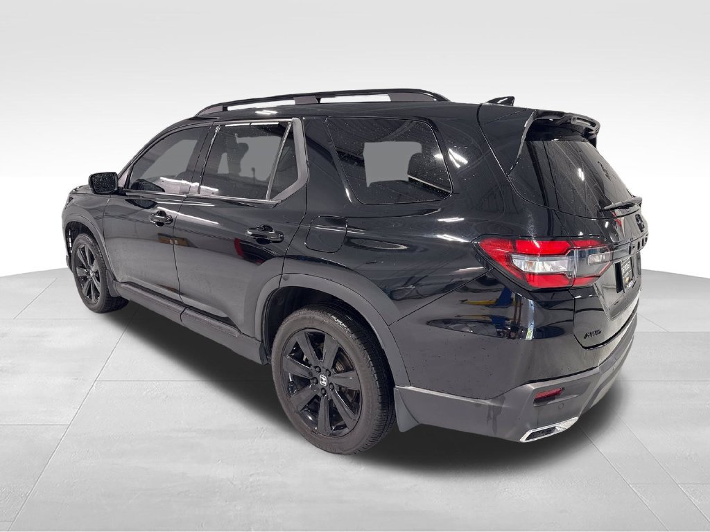 Used 2025 Honda Pilot Black Edition image 51