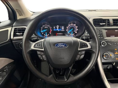 Used 2019 Ford Fusion S FWD image 13