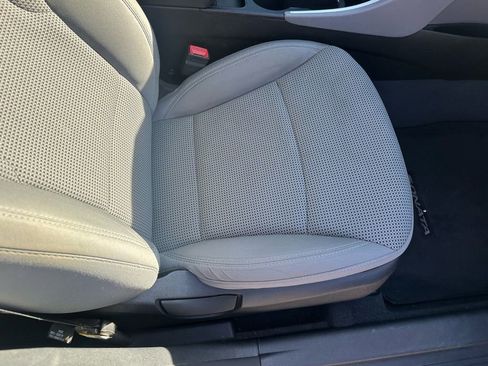 Used 2013 Hyundai Sonata GLS w/ Popular Equipment Pkg image 16