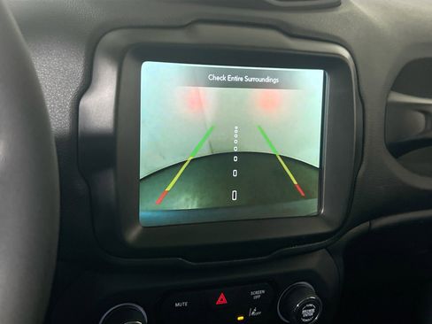 Used 2023 Jeep Renegade Altitude w/ Sun/Sound Group image 14