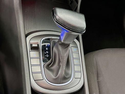 Used 2025 Hyundai Kona SEL image 24