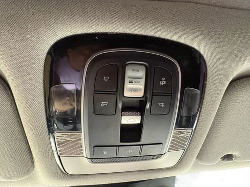 Used 2021 Hyundai Palisade Limited FWD image 57