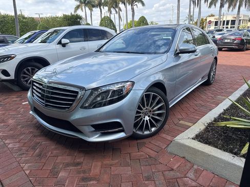 Used 2017 Mercedes-Benz S 550 Sedan image 1