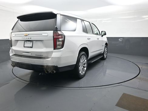 Used 2021 Chevrolet Tahoe Premier w/ Premium Package image 3