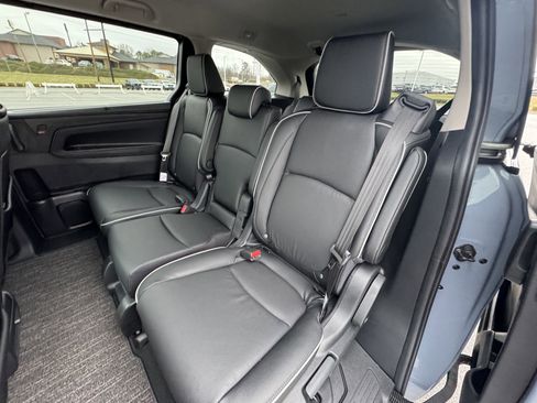 New 2026 Honda Odyssey Touring image 27