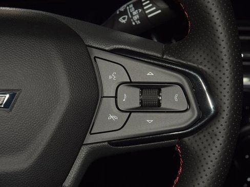 New 2026 Chevrolet Trax RS w/ Sunroof Package image 37