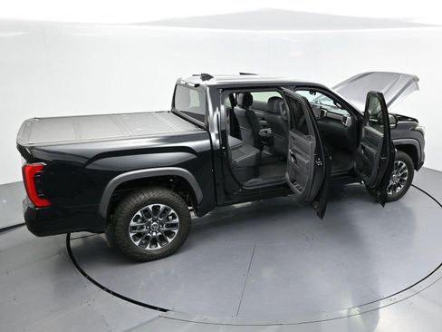 Used 2026 Toyota Tundra Limited AWD/4WD image 38