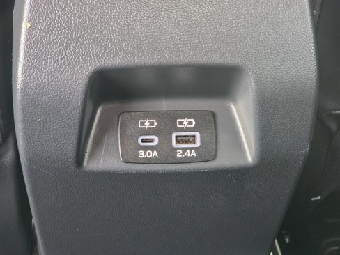 Used 2024 Subaru Crosstrek 2.0i Premium AWD/4WD image 18