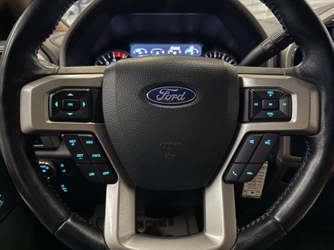Used 2022 Ford F350 Lariat w/ Chrome Package image 10