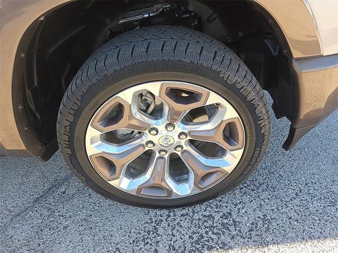 Used 2021 RAM 1500 Limited image 7