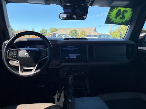 Used 2024 Ford Bronco Wildtrak image 15