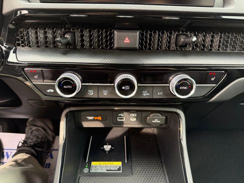 Used 2025 Honda CR-V EX-L image 25