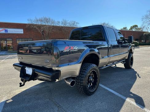 Used 2004 Ford F250 Lariat image 5