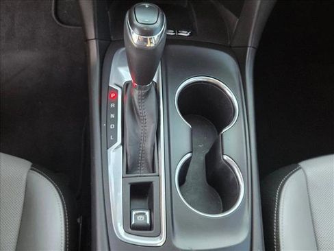 Used 2018 Chevrolet Equinox Premier image 14