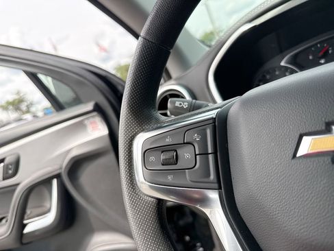 Used 2025 Chevrolet Blazer LT FWD image 16
