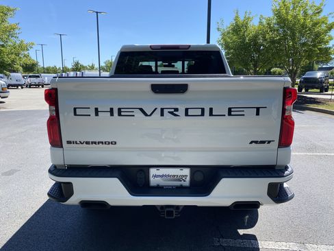 Used 2022 Chevrolet Silverado 1500 RST w/ Redline Edition AWD/4WD image 8