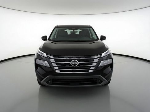 Used 2025 Nissan Rogue SV FWD image 2