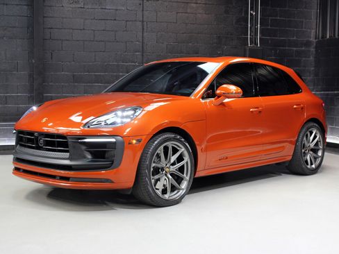 Used 2023 Porsche Macan GTS w/ Premium Package Plus image 4