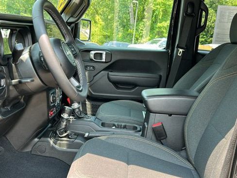 Certified 2025 Jeep Wrangler Unlimited Sport AWD/4WD image 11